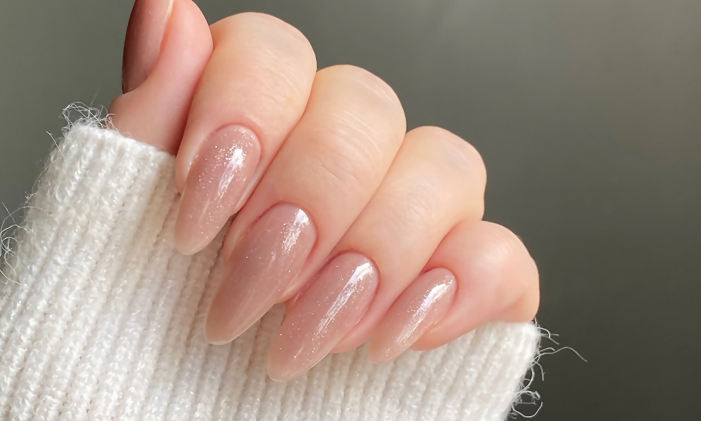 Cómo lograr unas uñas de salón de belleza perfectas sin salir de casa